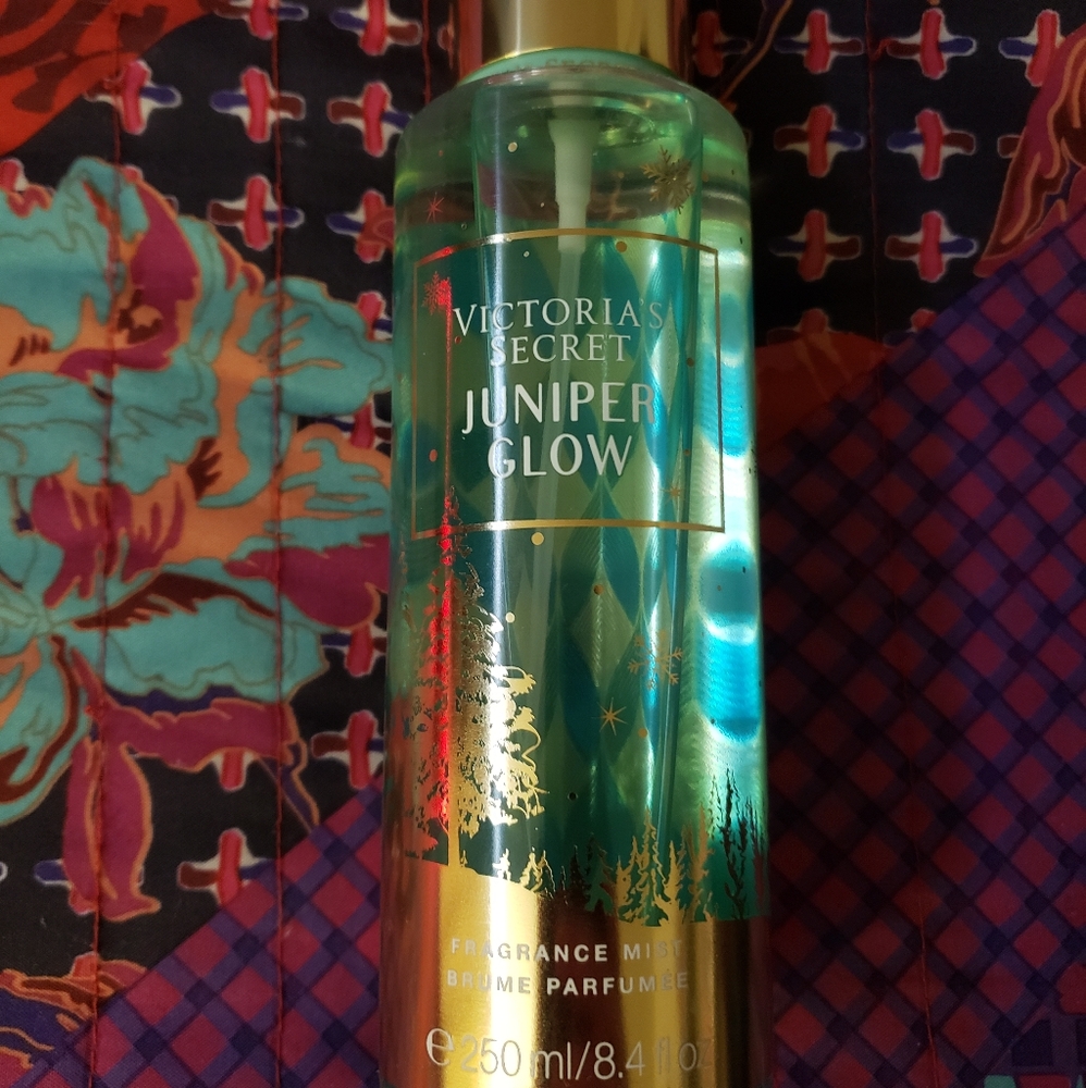 Victoria's Secret Juniper Glow body spray